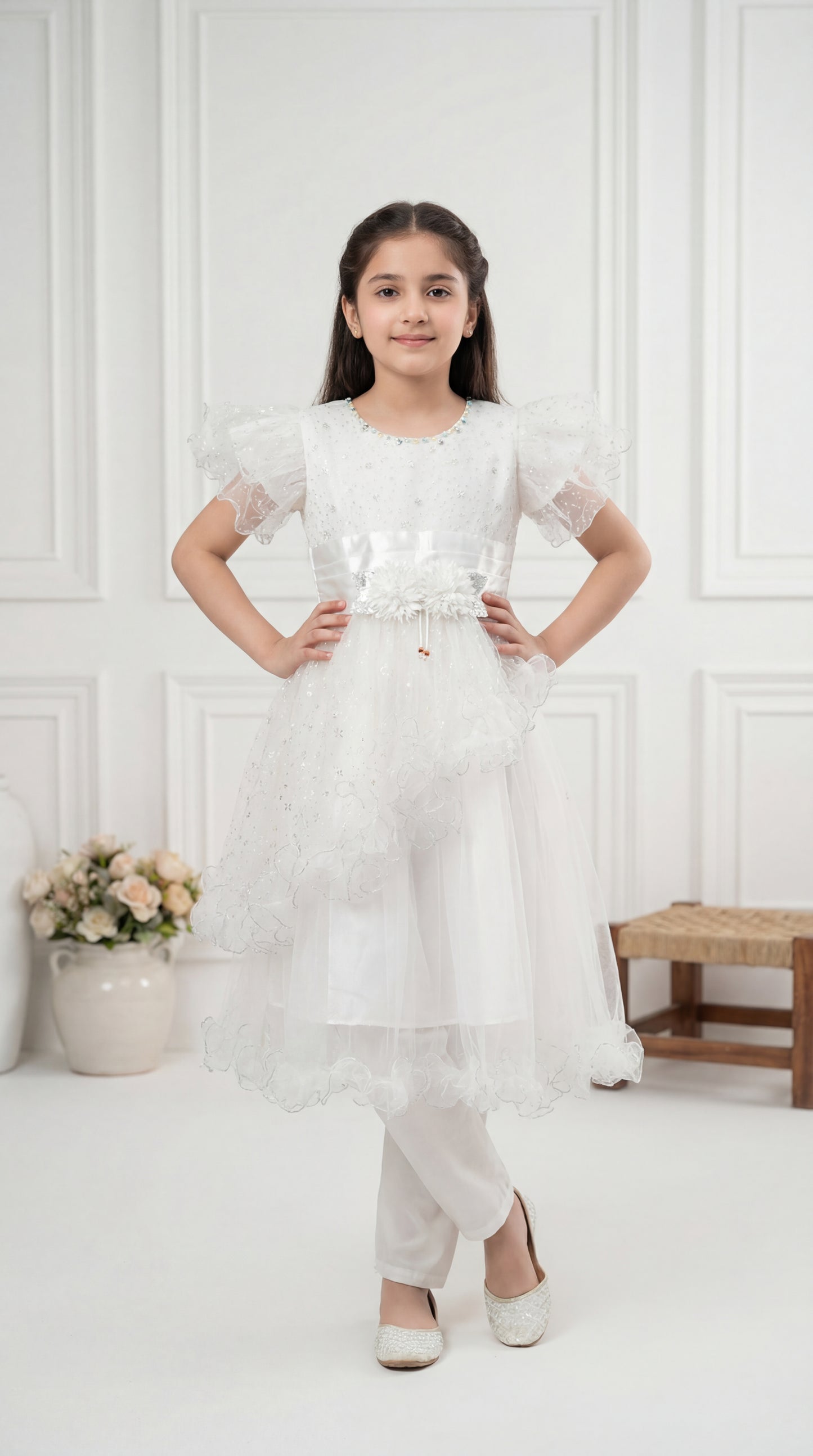 Enchanted White Tulle Flutter-Sleeve Party Dress with Floral Appliqué