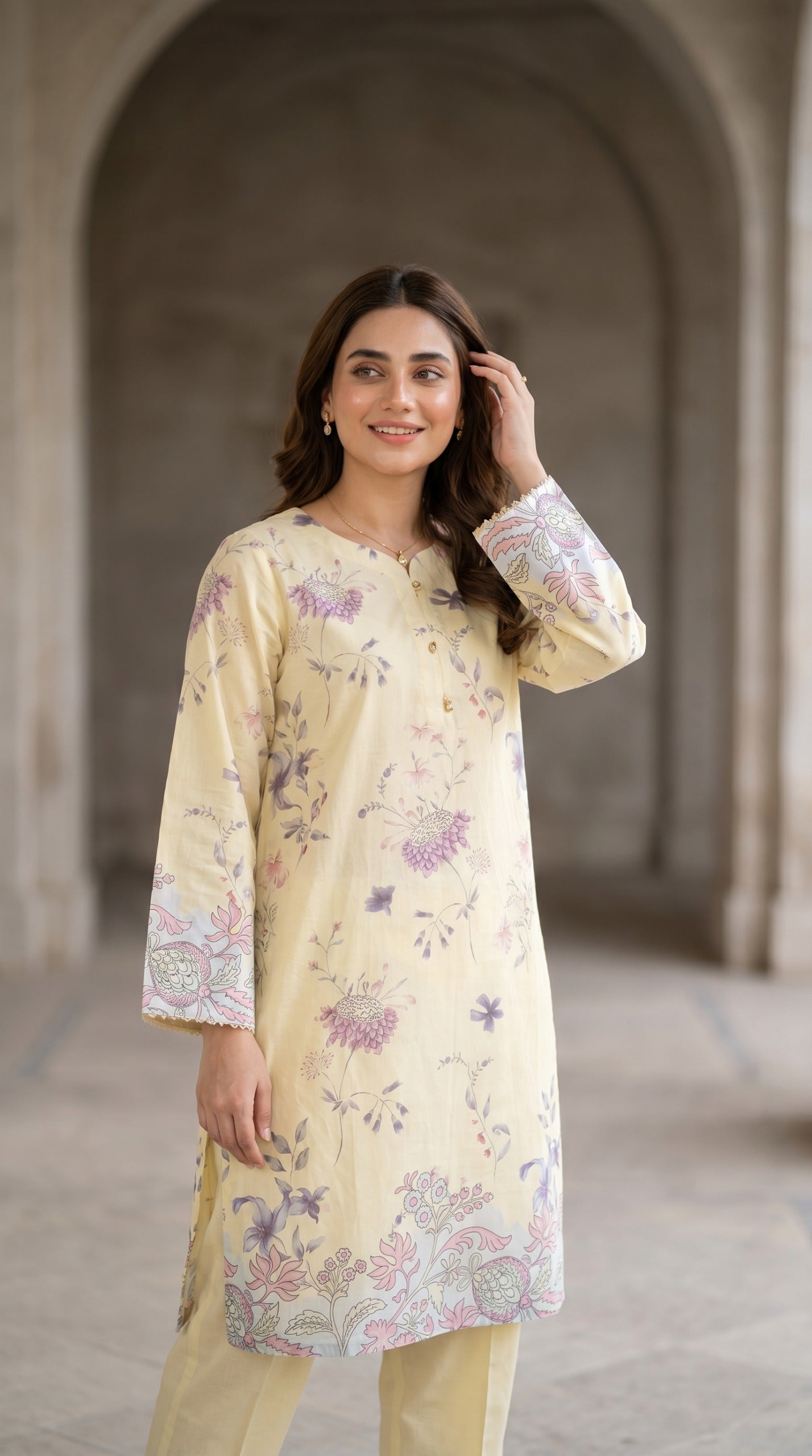 Pastel Cream Floral Printed Kurti – Elegant Lawn Tunic